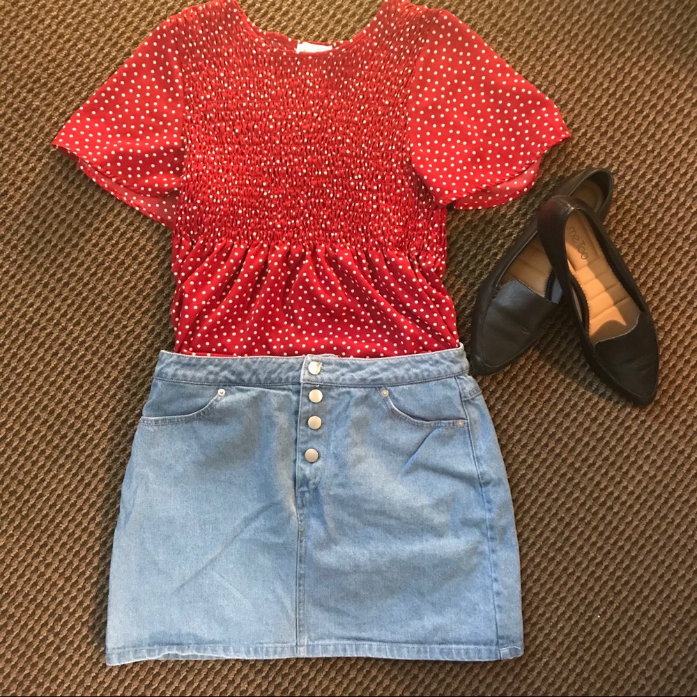 High waisted Forever 21 mini skirt